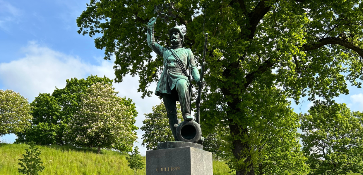 Landsoldaten på Landsoldatpladsen